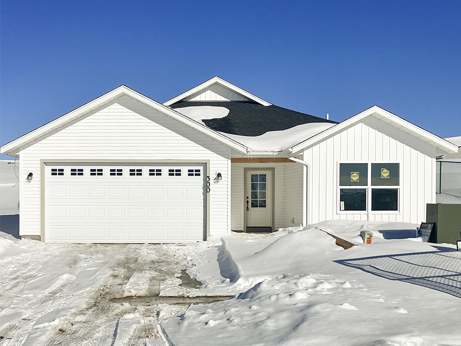 newly finished white siding home in evanston wy